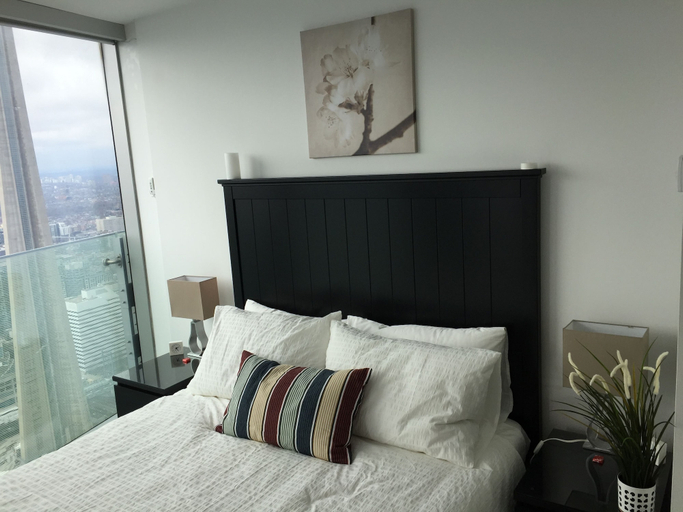 Bedroom 2, iHost Suites, Toronto