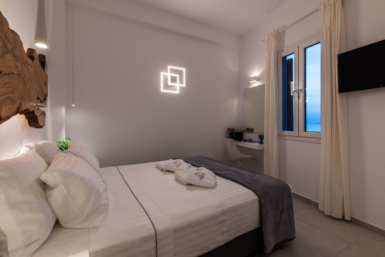 Bedroom 5, Sunset Paraportiani Rooms, South Aegean