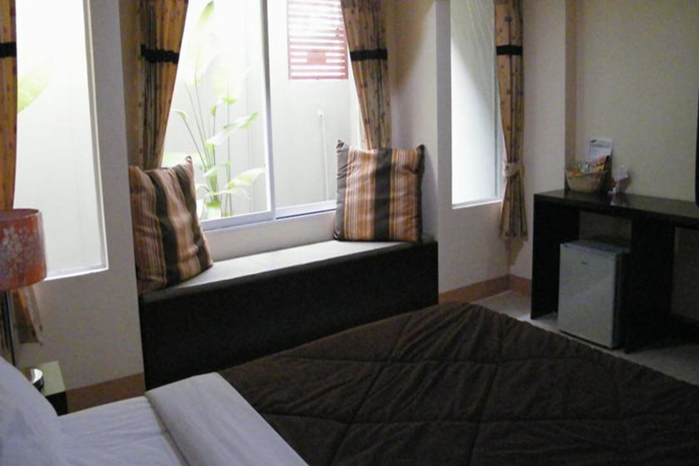 Bedroom 3, Winhouse Hotel, Muang Nan