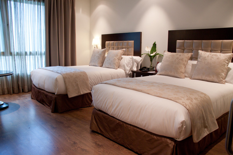 Bedroom 5, Crowne Plaza MADRID AIRPORT by IHG, Madrid