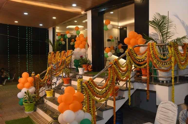 Others 5, Hotel Ganga Kaveri, Varanasi