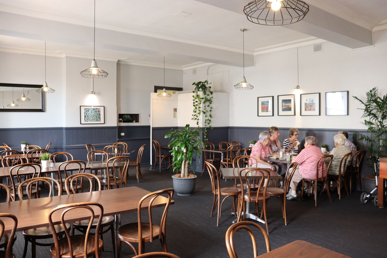 Food & Drinks 5, The Court House Hotel, Gunnedah