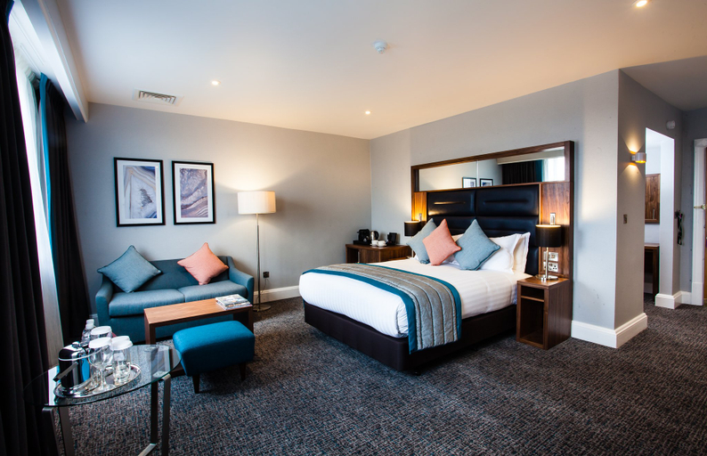 Bedroom 4, Crowne Plaza LEEDS by IHG, Leeds