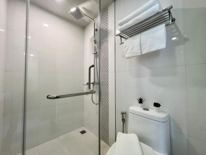 Bathroom 5, Centro One Patong, Phuket Island