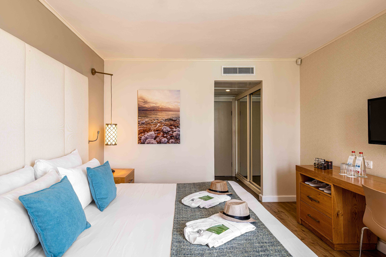 Bedroom 3, Oasis Spa Club Dead Sea Hotel