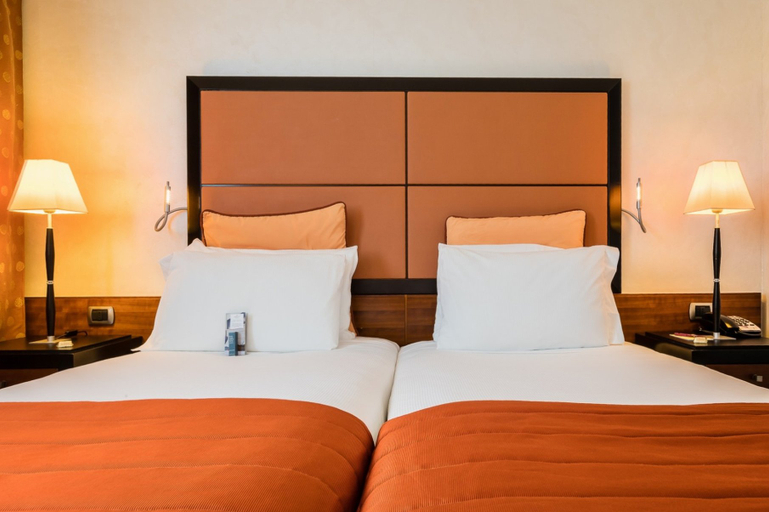 Bedroom 3, Crowne Plaza MILAN - MALPENSA AIRPORT by IHG, Varese