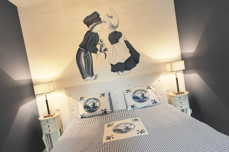 Bedroom 2, Hotel Johannes Vermeer, Delft