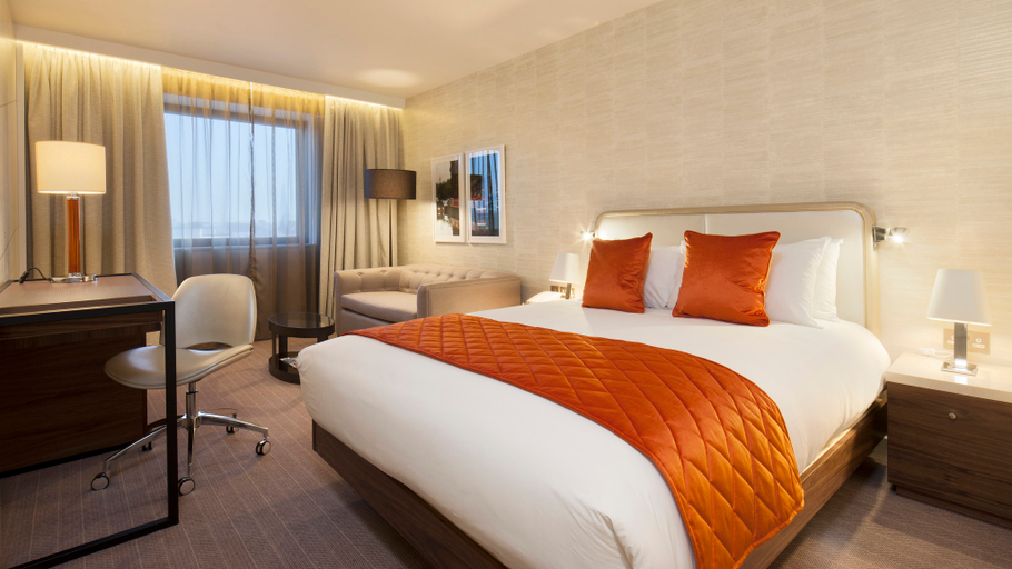 Bedroom 2, Crowne Plaza LONDON - KINGS CROSS by IHG, London