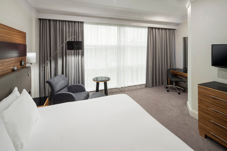 Bedroom 4, Crowne Plaza NOTTINGHAM by IHG, Nottingham