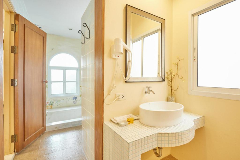 Bathroom 4, Talay Hotel & Villa, Cha Am, Cha-Am