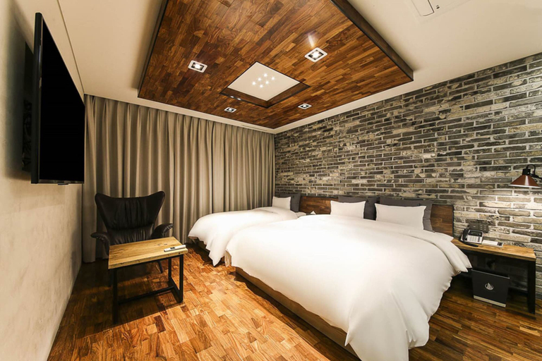 Bedroom 3, Yeoubi Hotel, Jung
