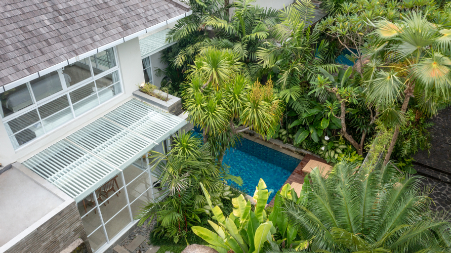 Swimming Pool 17