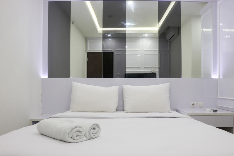 Comfort 2BR Apartment at 30th Floor Transpark Cibubur By Travelio, Depok