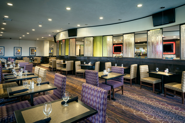 Food & Drinks 5, Crowne Plaza ANCHORAGE-MIDTOWN by IHG, Anchorage