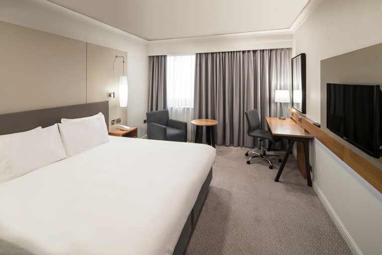 Bedroom 2, Crowne Plaza STRATFORD UPON AVON by IHG, Warwickshire