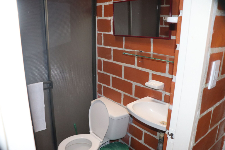 Bathroom, Casa Hotel ivanna, Circasia
