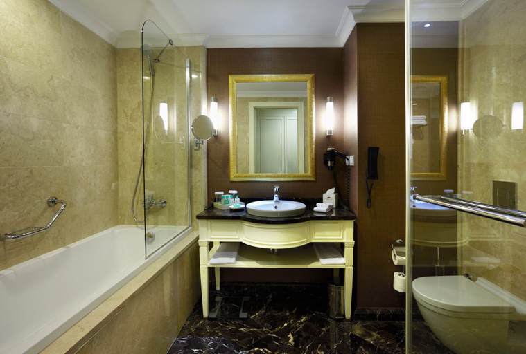 Bathroom 4, Crowne Plaza ISTANBUL - ASIA by IHG, Tuzla