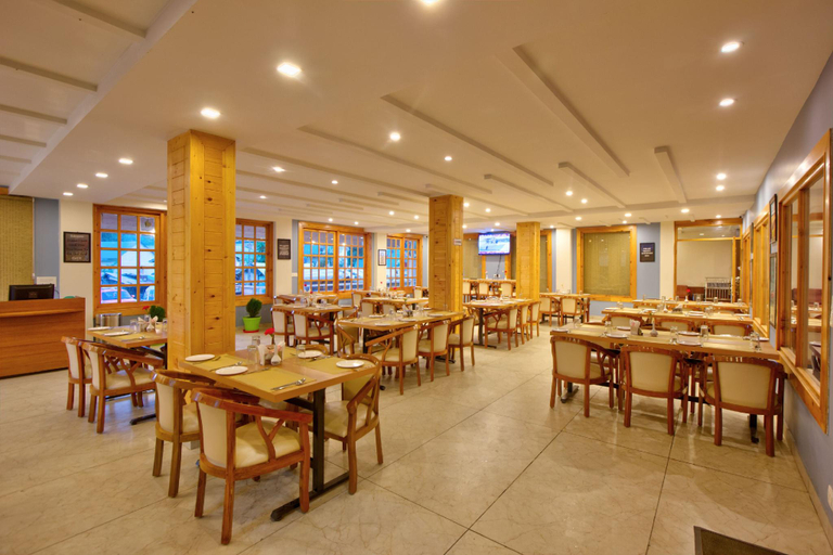 Food & Drinks, Hotel Aalishan Aashiyana, Kullu