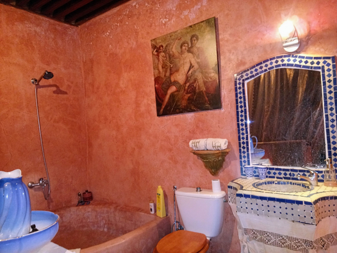Bathroom 3, Riad Rchacha, Fès