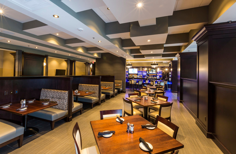 Food & Drinks 5, Crowne Plaza SHENANDOAH - WOODLANDS AREA by IHG, Montgomery
