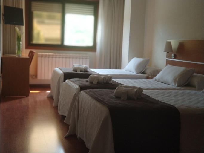 Bedroom 2, Hotel Avión Vigo, Pontevedra