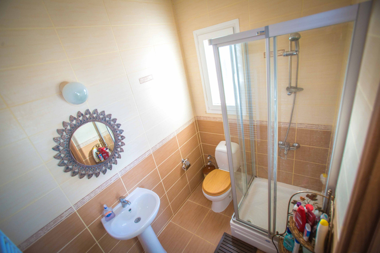 Others 5, Villa - Sleeps 14 - Private Pool - Cinema Room
