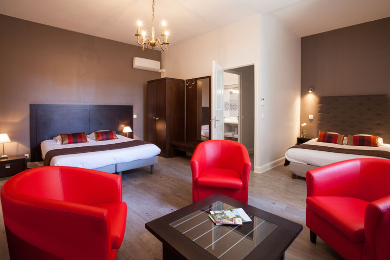 Bedroom 2, Hotel Restaurant La Hoirie, Dordogne