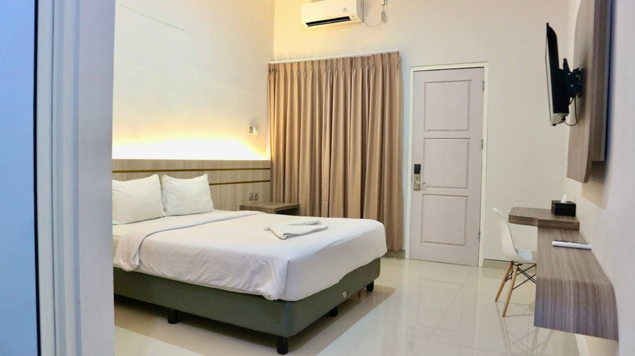 Bedroom 3, El Malik Hotel Sumenep, Madura Island