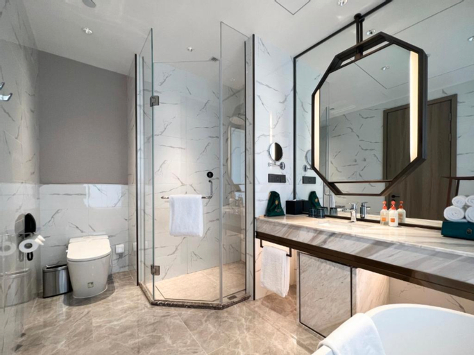 Bathroom 20