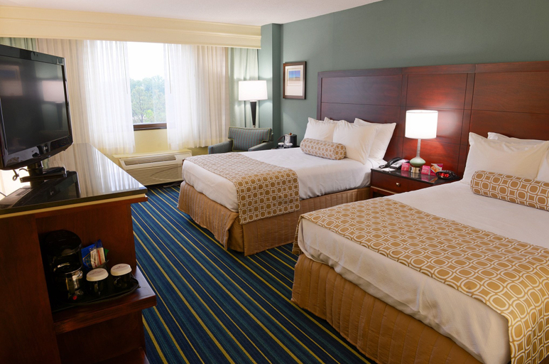 Bedroom 2, Crowne Plaza VIRGINIA BEACH TOWN CENTER by IHG, Virginia Beach