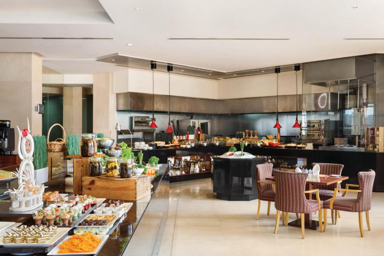 Food & Drinks 3, Crowne Plaza DUBAI JUMEIRAH by IHG, Dubai