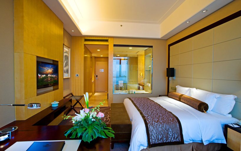 Bedroom 3, Crowne Plaza YICHANG by IHG, Yichang