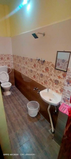 Bathroom, Sharma ResidencyTiruvannamalai RoyalStay, Viluppuram