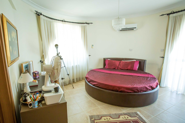 Others 3, Villa - Sleeps 14 - Private Pool - Cinema Room