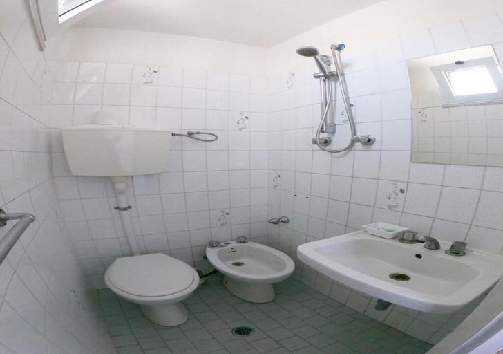 Bathroom 4, Hotel Villa Enea, Rimini