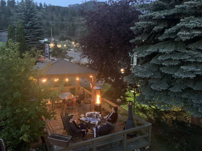 Others 1, Destination Inn, East Kootenay