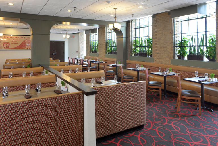 Food & Drinks 3, Crowne Plaza INDIANAPOLIS-DWTN-UNION STN by IHG, Indianapolis
