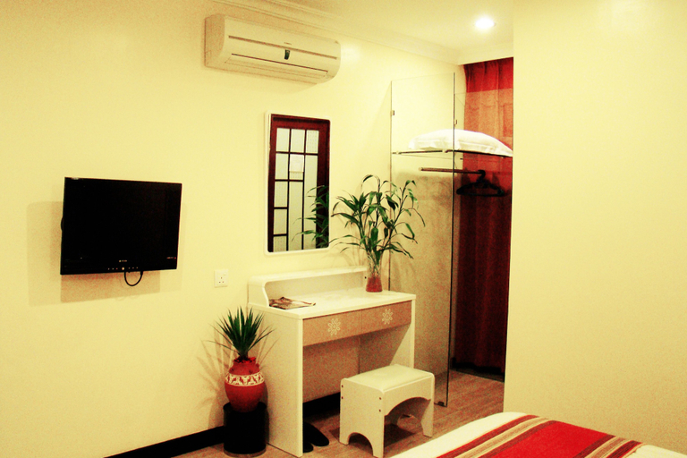 Others 5, Adel Hotel, Putatan
