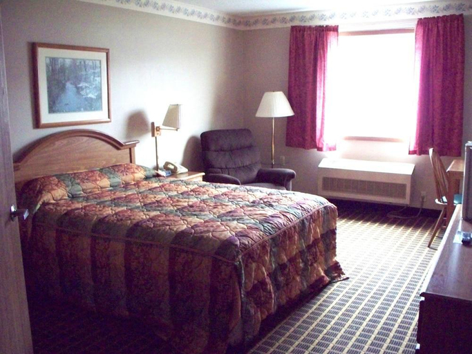 Bedroom 2, Country Inn Deerwood, Crow Wing