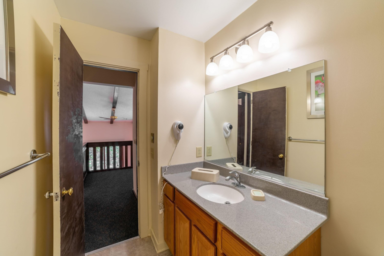 Bathroom 4, Mountainside Villas at Massanutten by Tripforth, Rockingham
