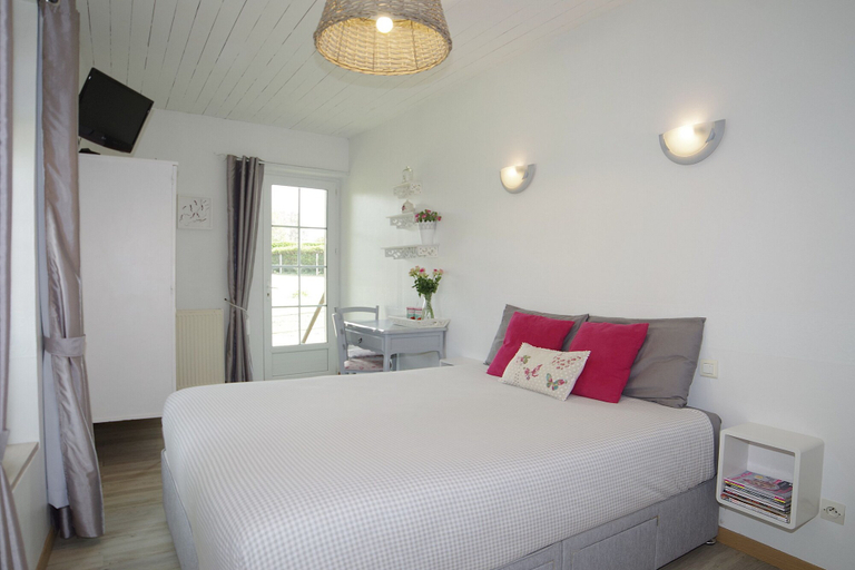 Bedroom 3, Les 4 Saisons, Calvados