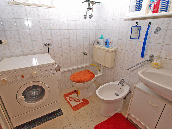 Bathroom 3, Apartment 926, Pula