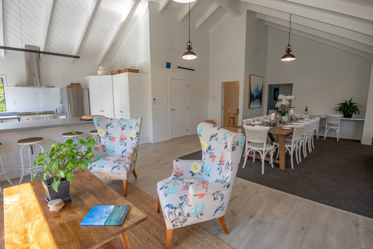 Food & Drinks 5, Lakeview Lodge Karapiro, Matamata-Piako