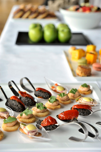 Food & Drinks 9