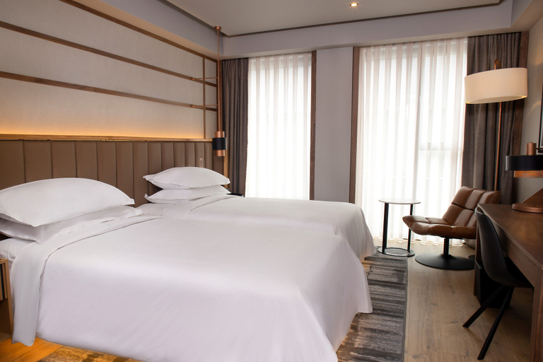 Bedroom 3, Four Points by Sheraton Prishtina City, Priština