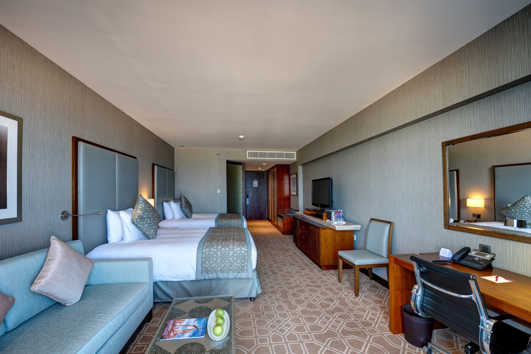 Bedroom 4, Crowne Plaza DUQM by IHG, Al Wusta