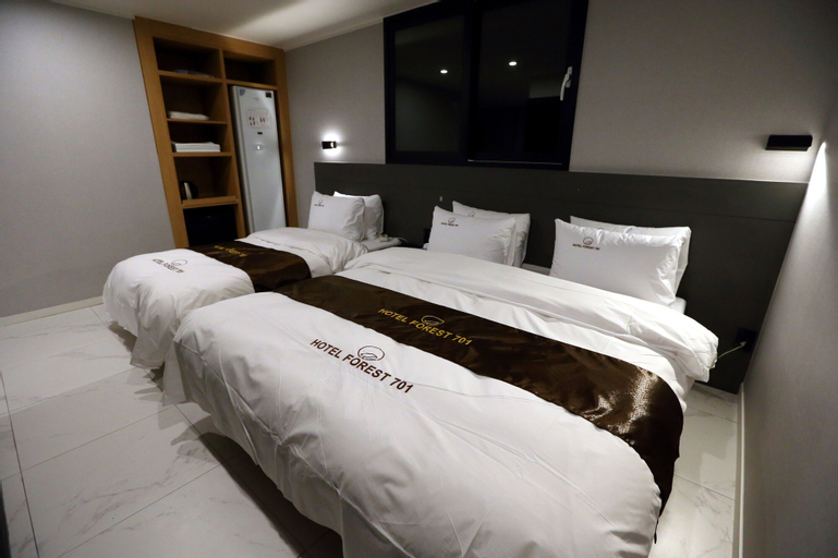 Bedroom 21