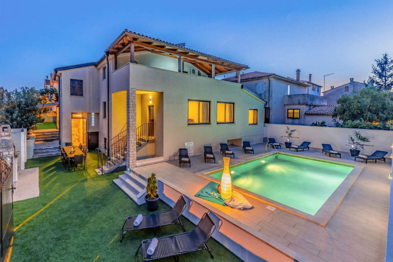 Sport & Beauty 3, Villa Casa Toni Large Private Pool Wifi - 3154, Pula