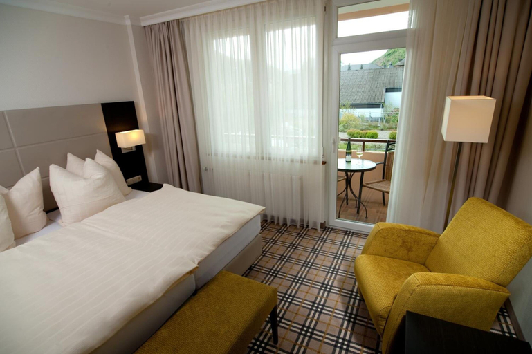 Bedroom 2, Hotel Restaurant Pollmanns, Cochem-Zell