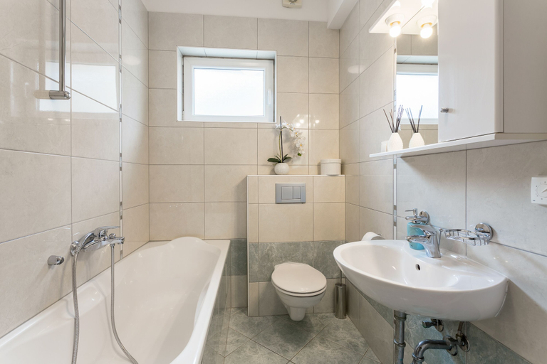 Bathroom 3, Apartments Stipisic, Hvar